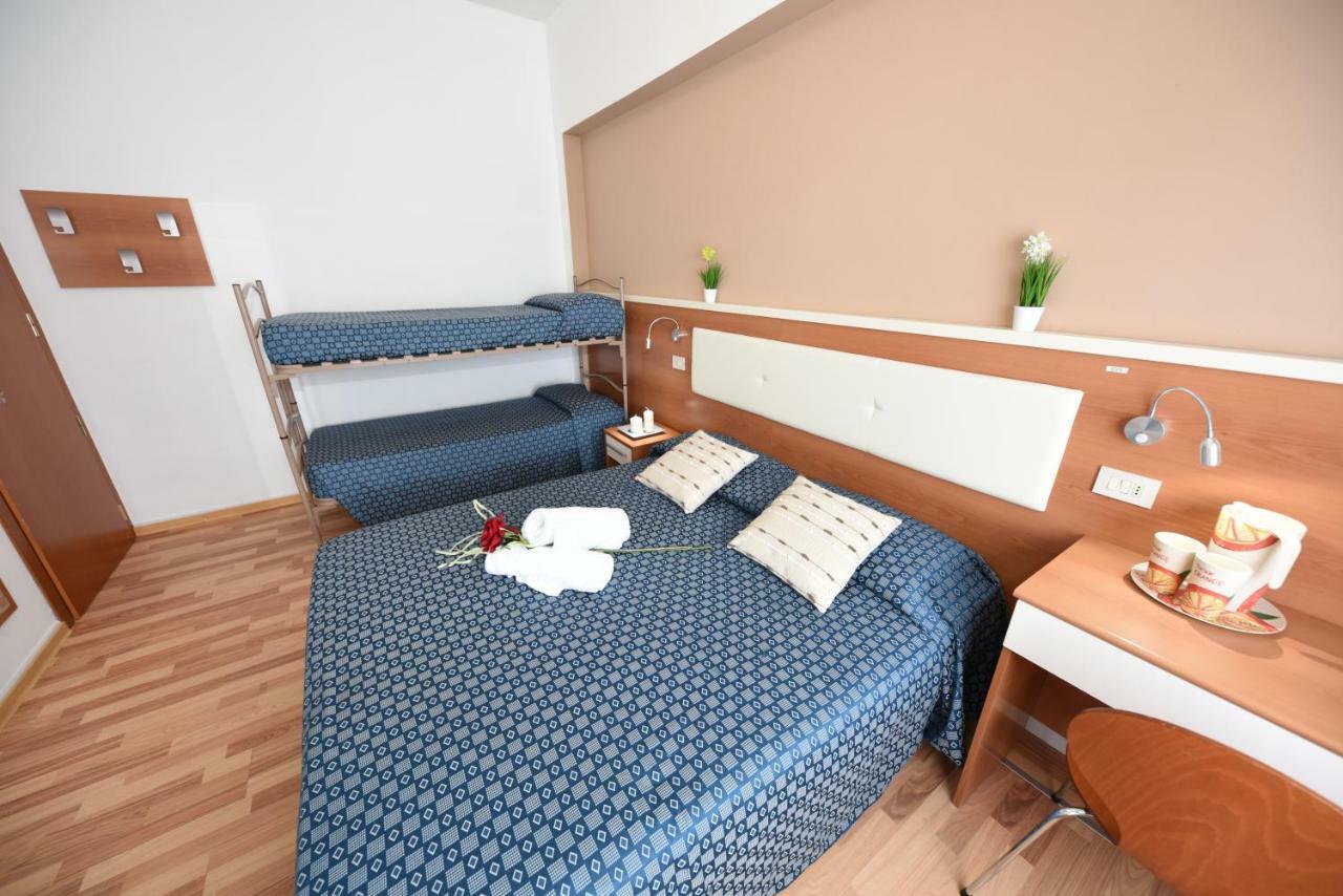 Miramare Inn Hotel Marotta Eksteriør bilde