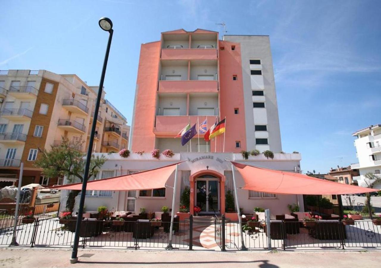 Miramare Inn Hotel Marotta Eksteriør bilde